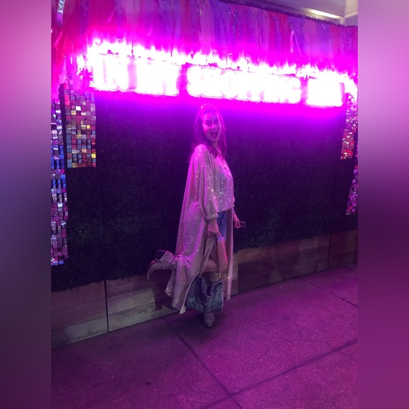 Meet your Posher, Jazmin - Picture 8 of 15